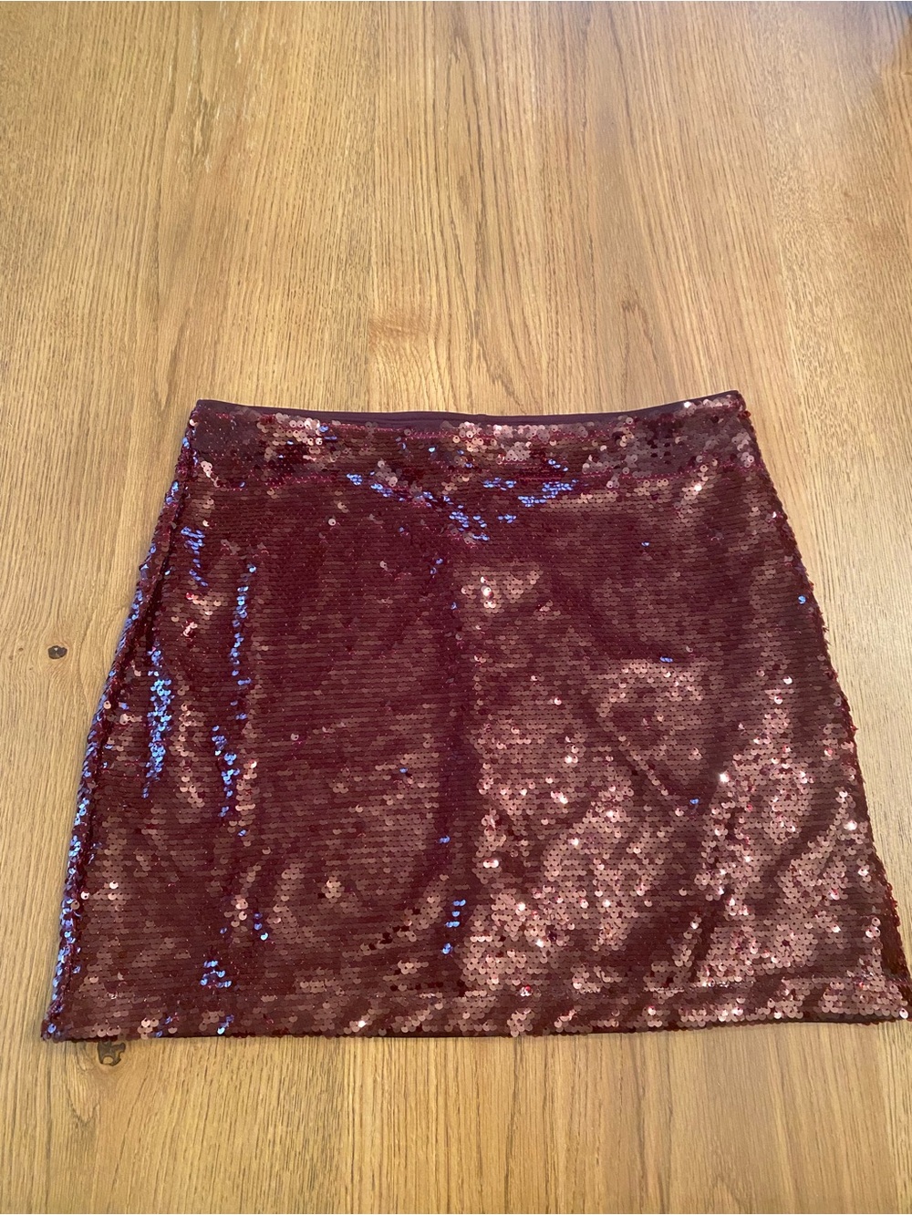 Sequin Mini Skirt - Burgundy✨ New